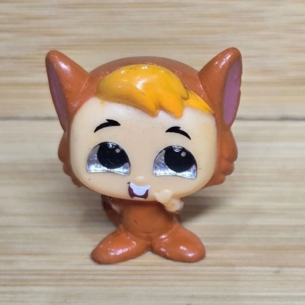 Disney Doorables Slightly Peter Pan Lost Boy Fox Costume Mini Figure Collectible